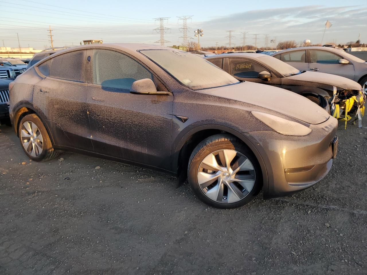 2023 TESLA MODEL Y - Фото 4