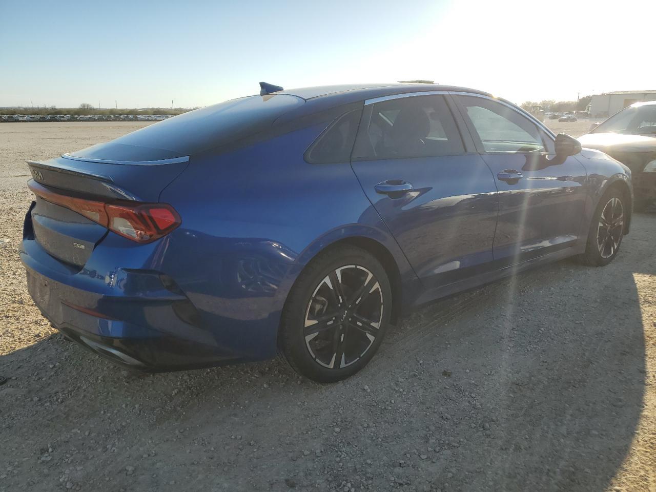2023 KIA K5 GT LINE - Image 3