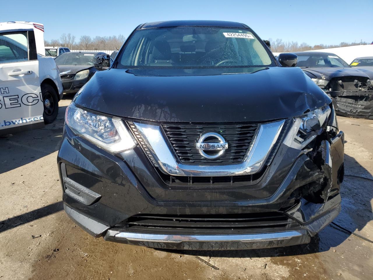 2017 NISSAN ROGUE S - Фото 5