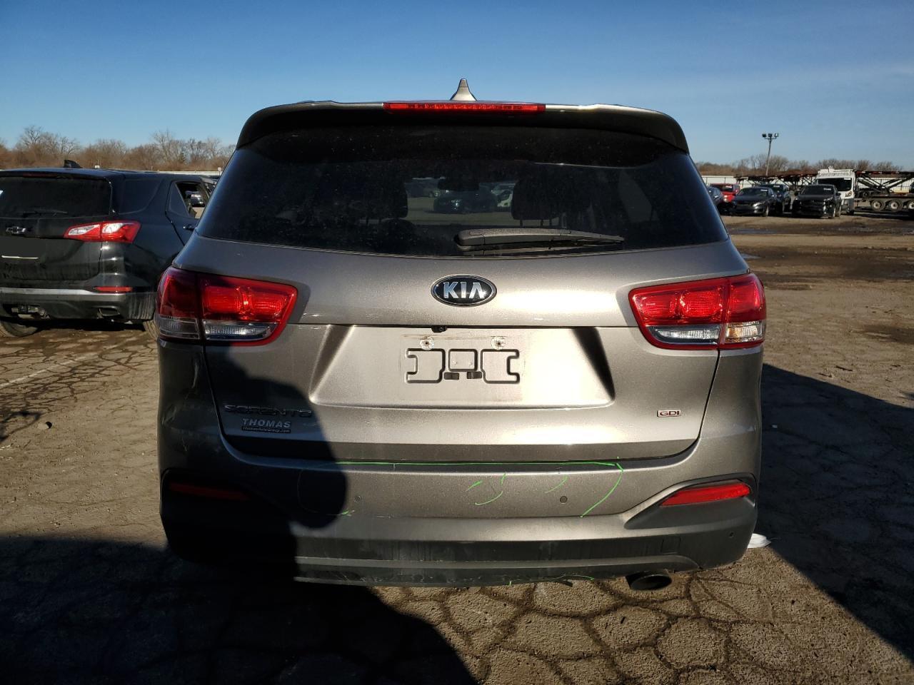 2017 KIA SORENTO LX - Фото 6