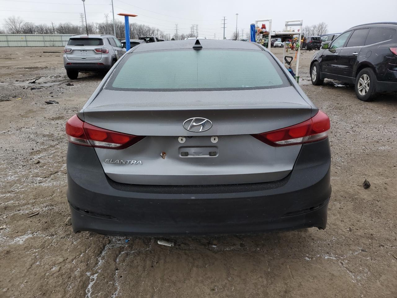2018 HYUNDAI ELANTRA SE - Фото 6
