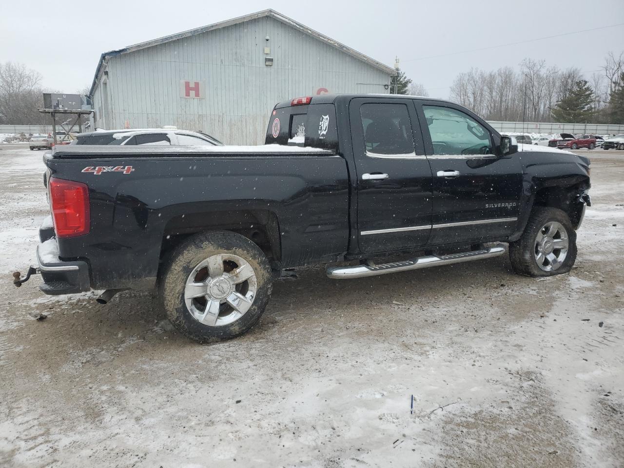 2017 CHEVROLET SILVERADO - Image 3