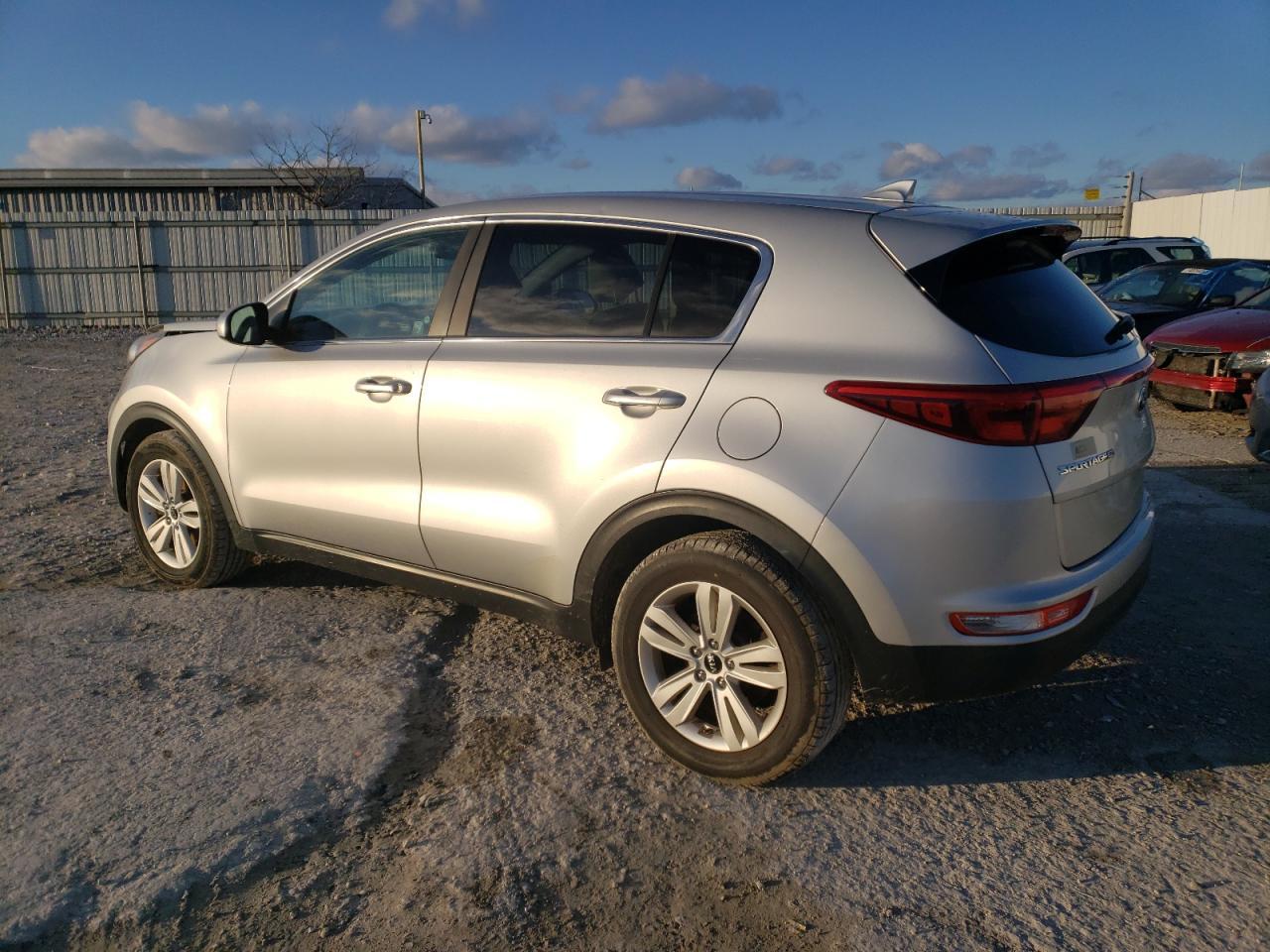 2017 KIA SPORTAGE L - Image 2