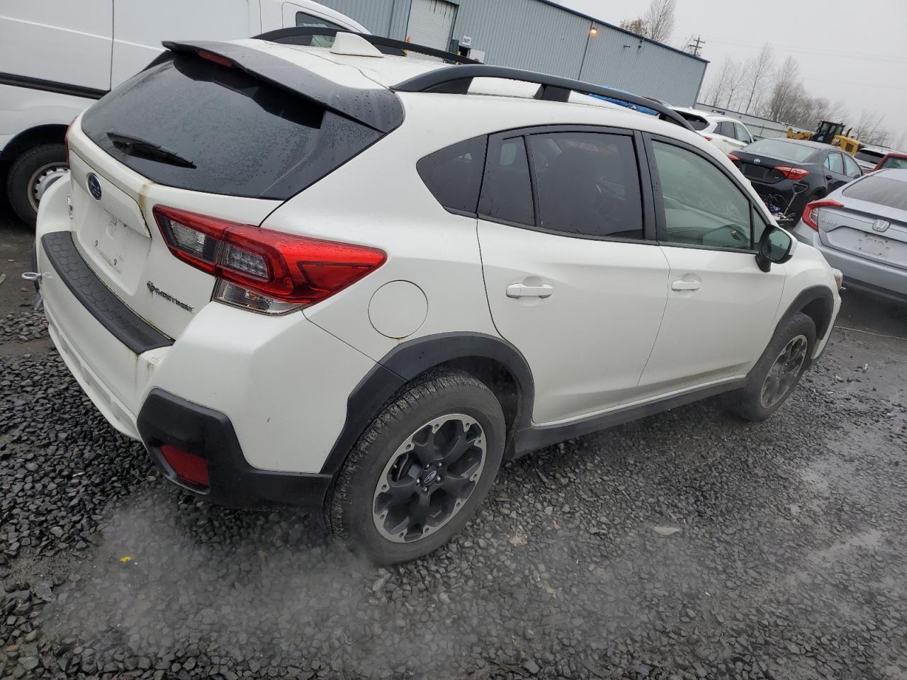2021 SUBARU CROSSTREK - Фото 3