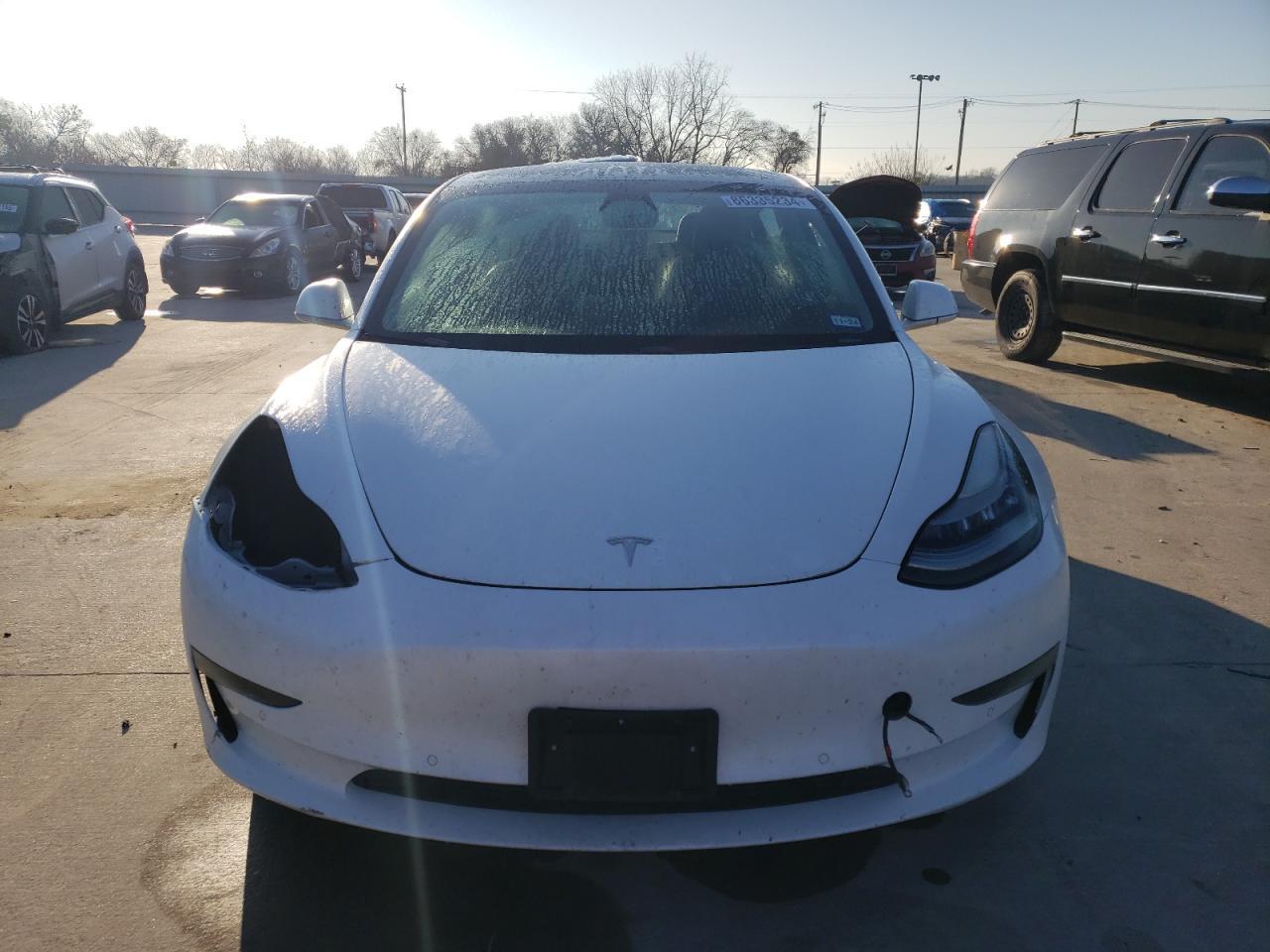 2019 TESLA MODEL 3 - Image 5