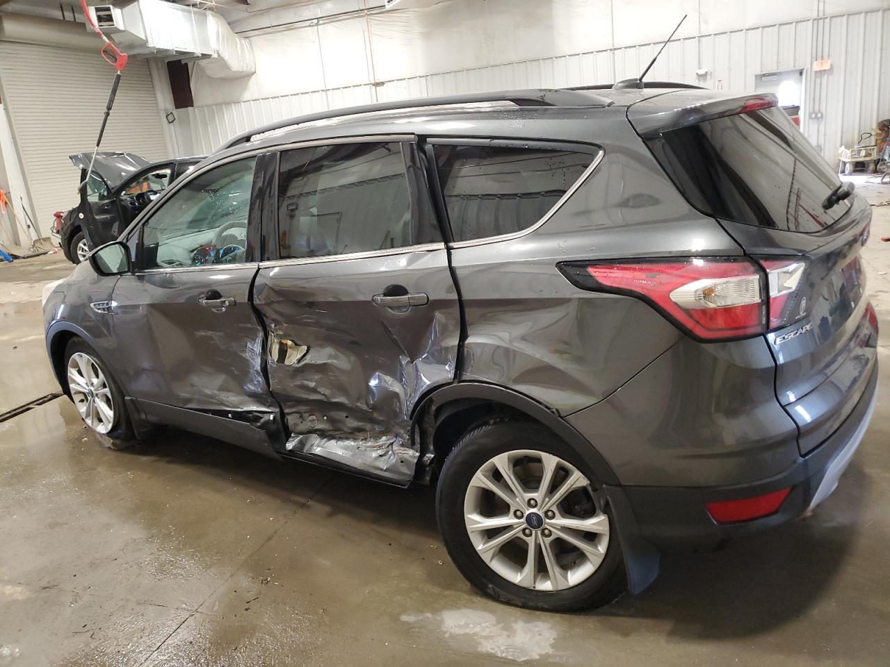 2017 FORD ESCAPE SE - Фото 2