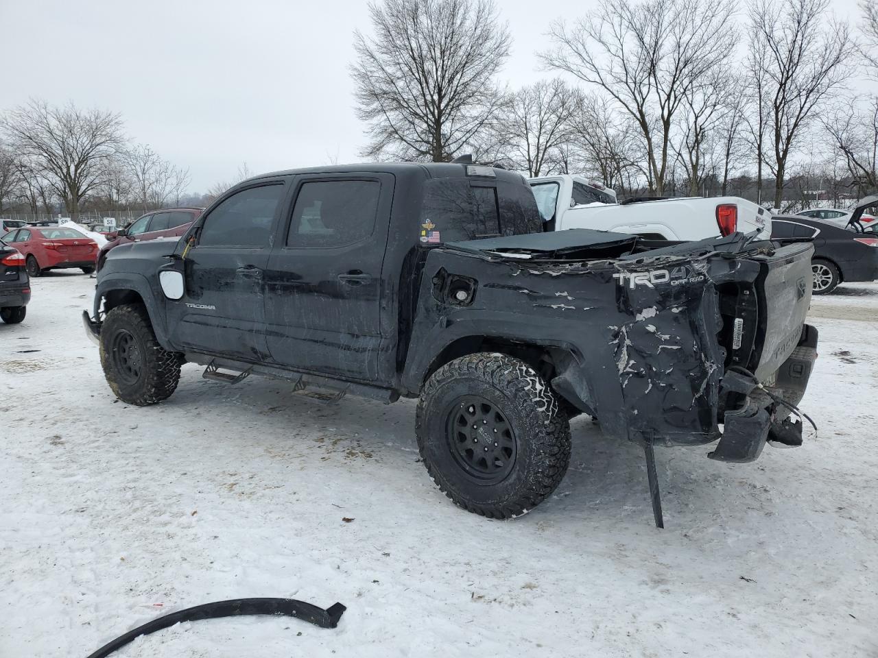 2017 TOYOTA TACOMA DOU - Фото 2