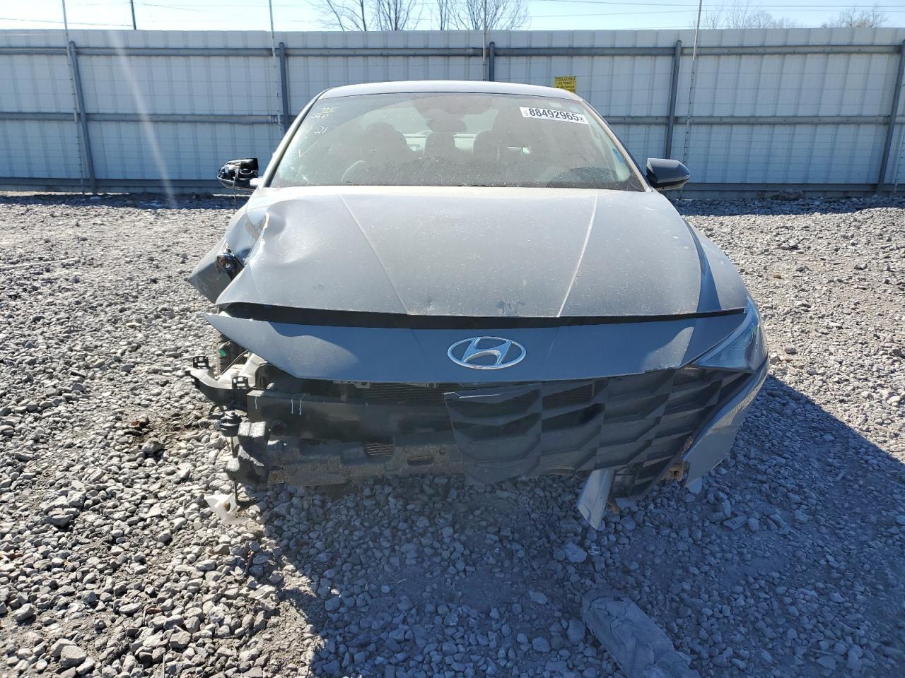 2023 HYUNDAI ELANTRA SE - Фото 5