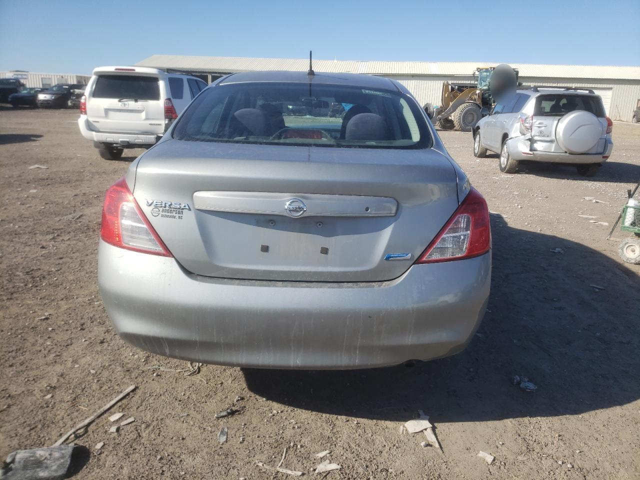 2014 NISSAN VERSA S - Фото 6