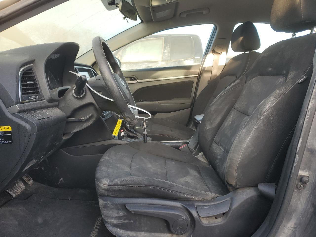2018 HYUNDAI ELANTRA SE - Фото 7