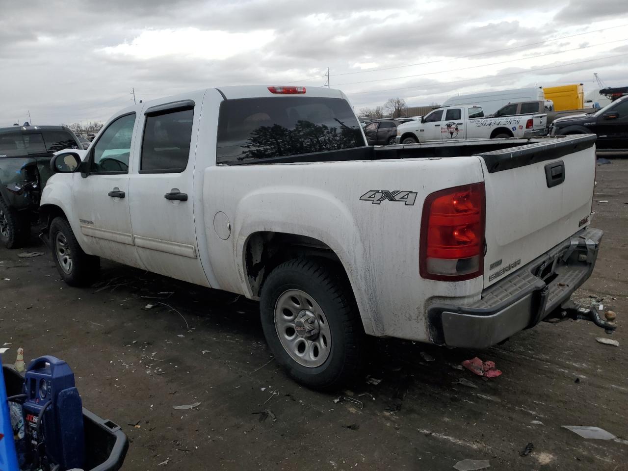 2011 GMC SIERRA K15 - Фото 2