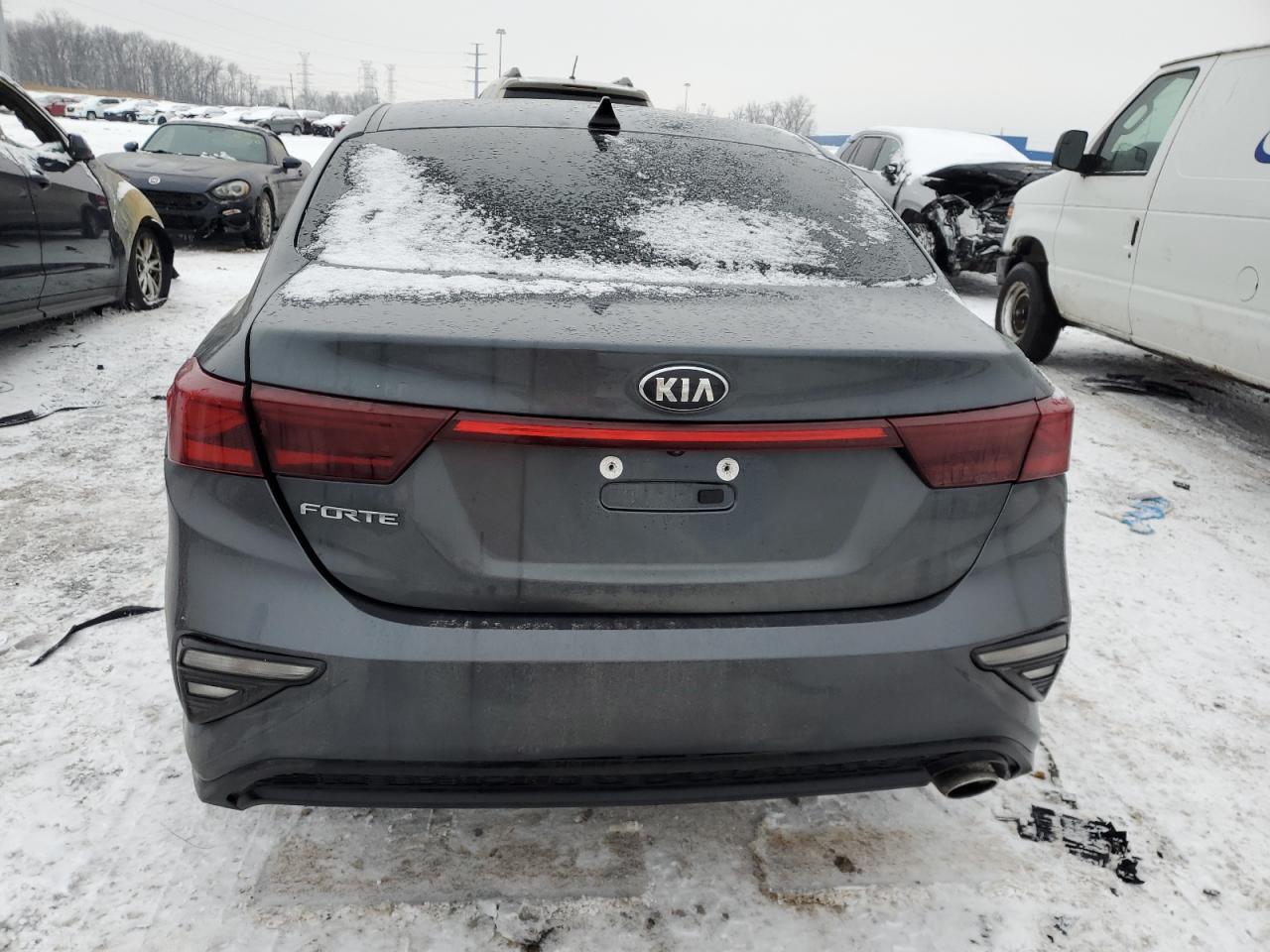 2021 KIA FORTE FE - Фото 6