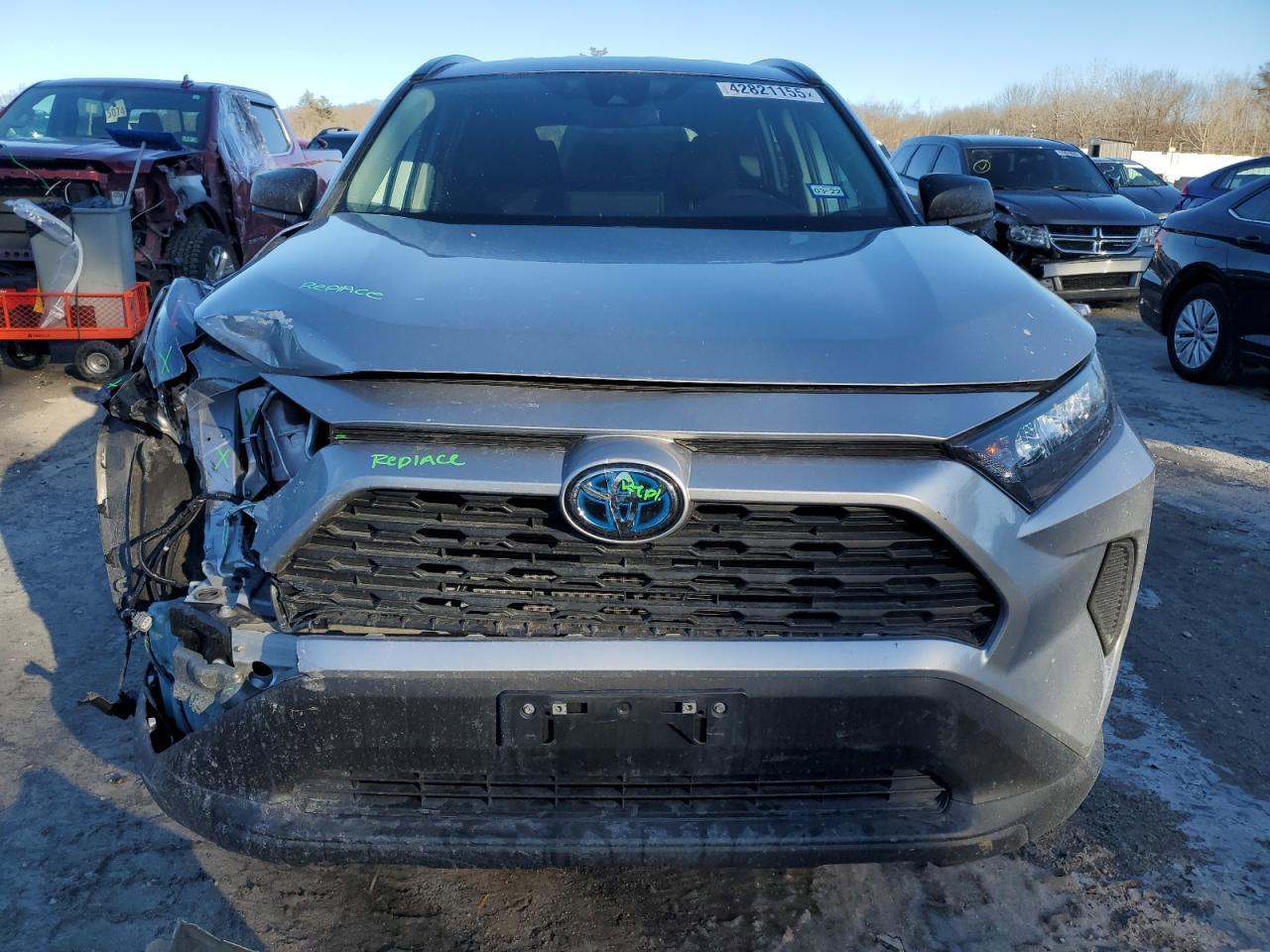 2021 TOYOTA RAV4 LE - Фото 5