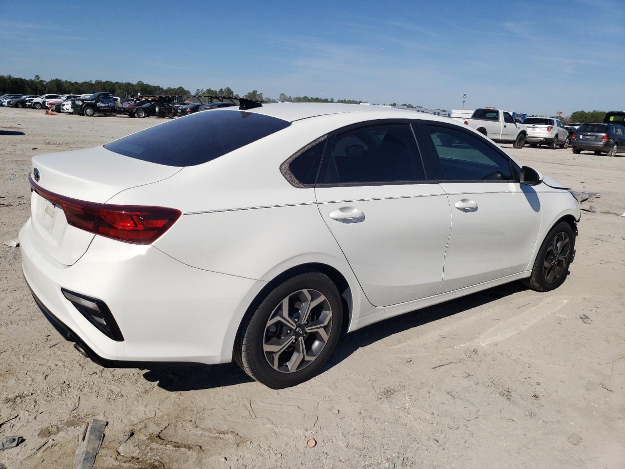 2020 KIA FORTE FE - Фото 3