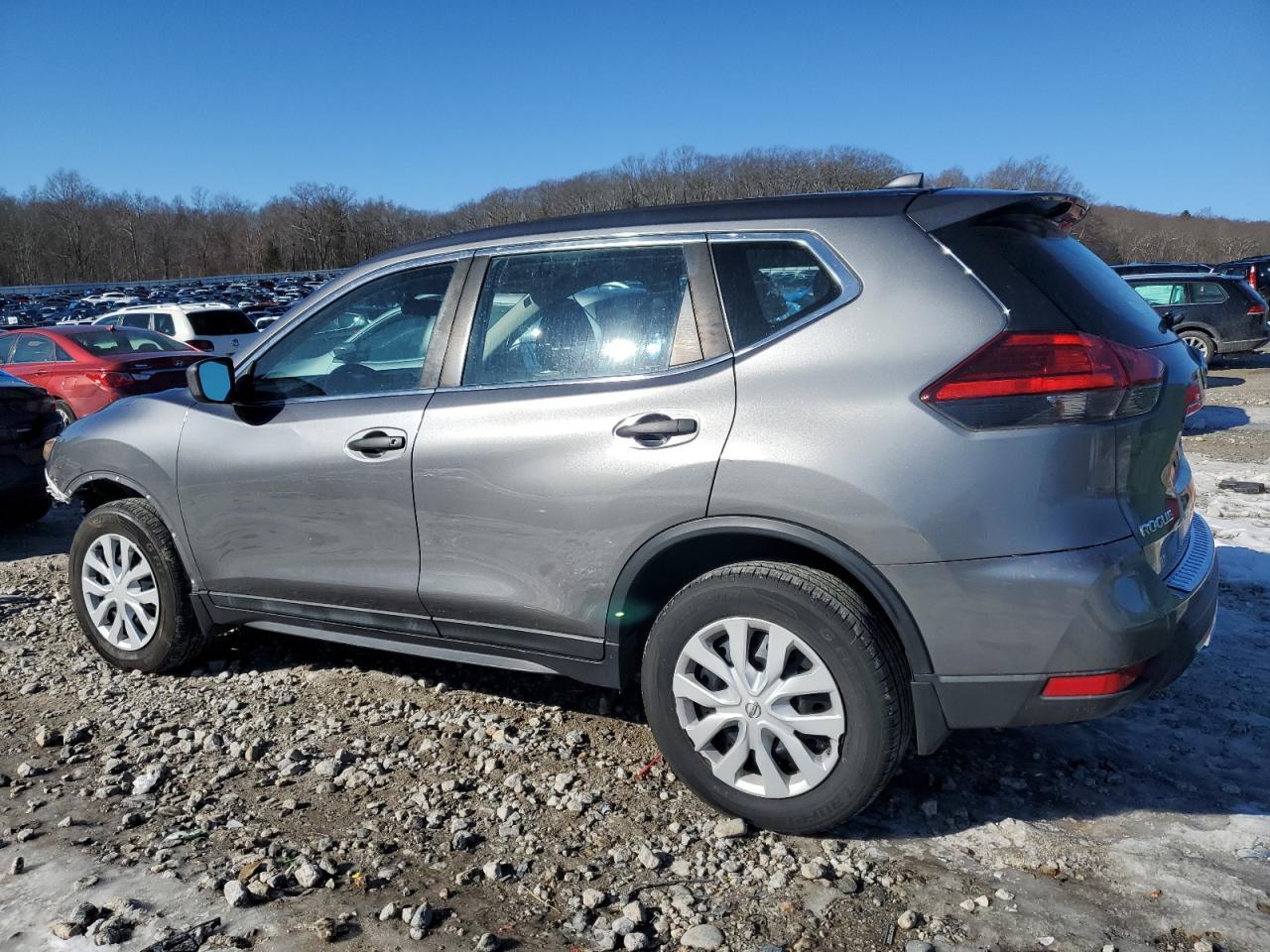 2017 NISSAN ROGUE SV - Фото 2