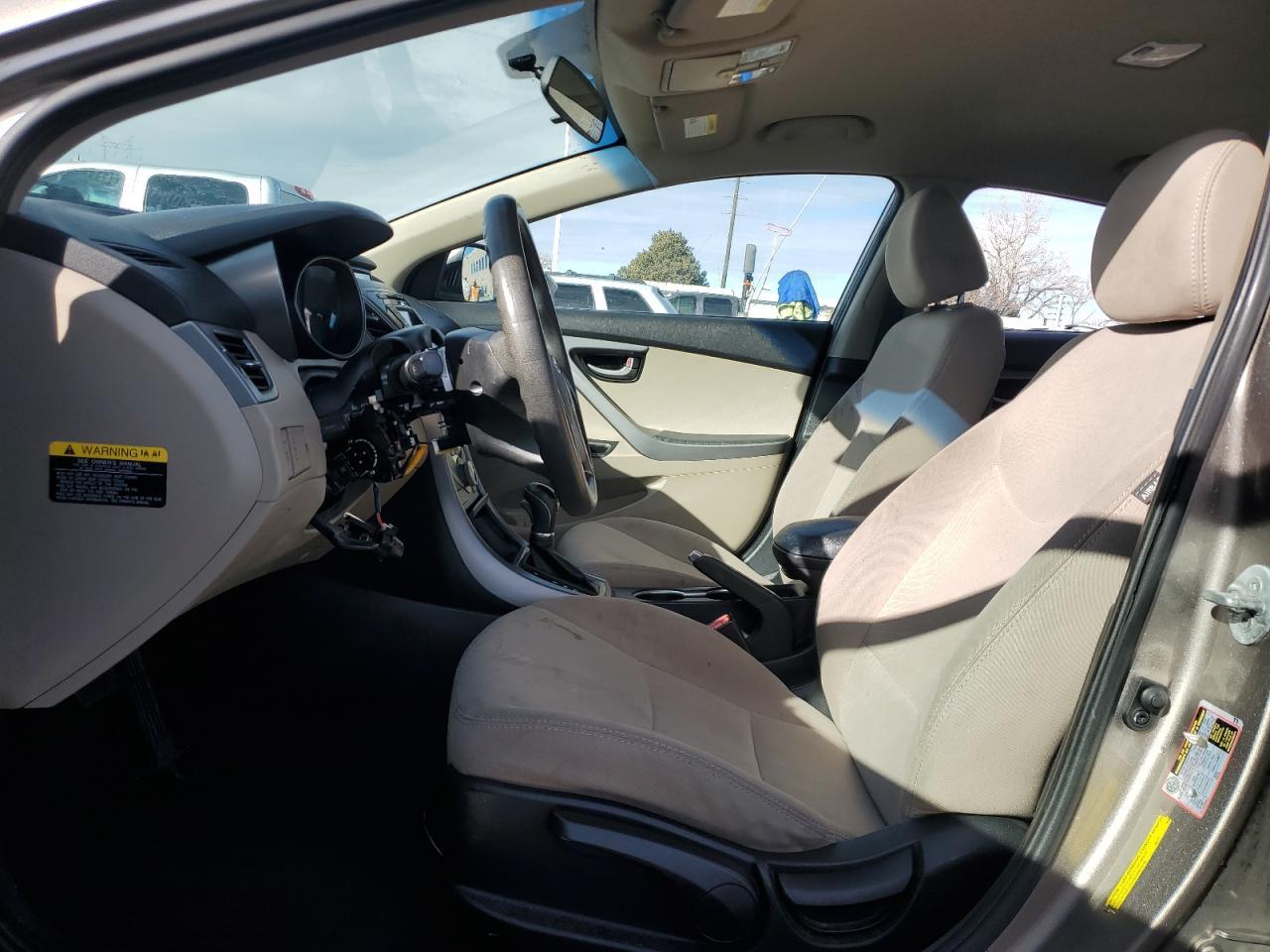 2015 HYUNDAI ELANTRA SE - Image 7