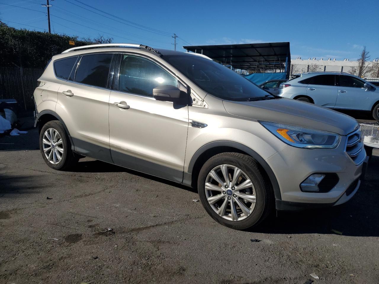 2017 FORD ESCAPE TIT - Image 4