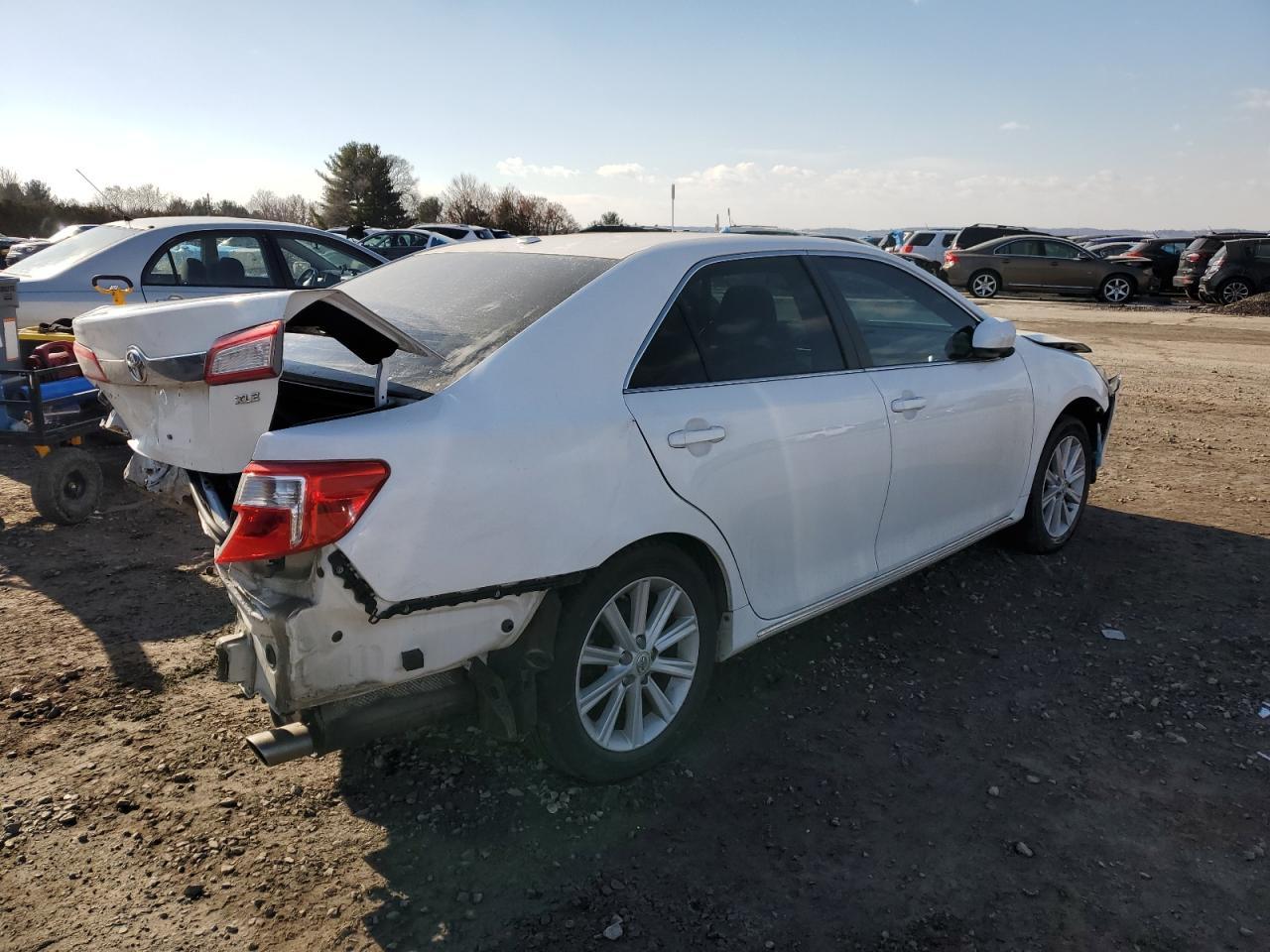 2013 TOYOTA CAMRY L - Image 3