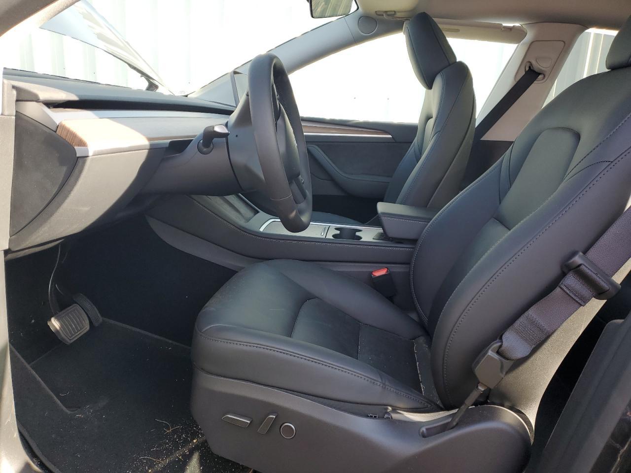 2025 TESLA MODEL Y - Image 7