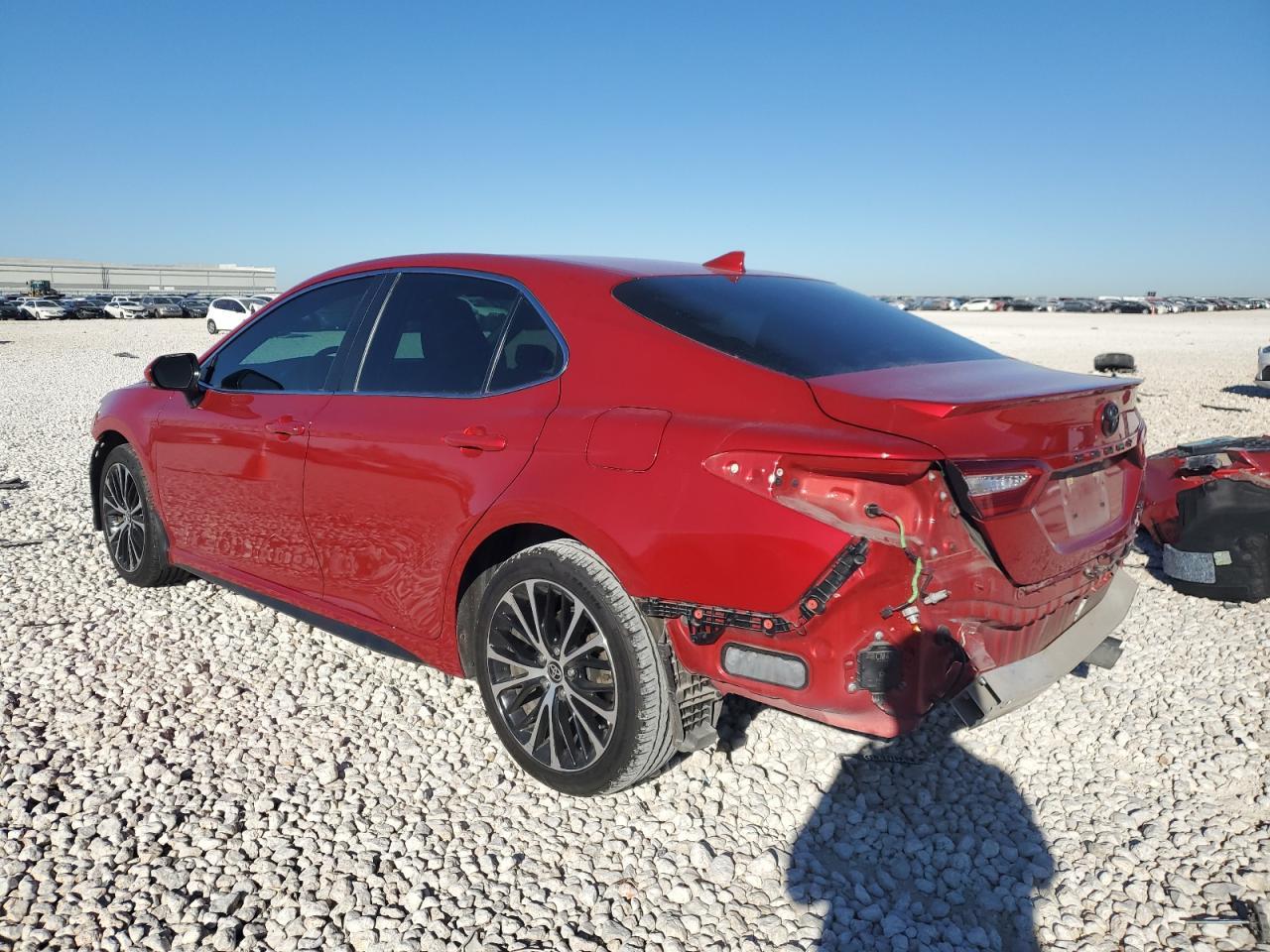 2020 TOYOTA CAMRY SE - Image 2