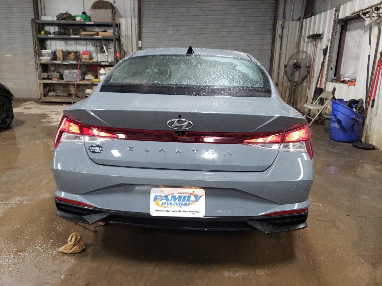 2023 HYUNDAI ELANTRA SE - Image 6