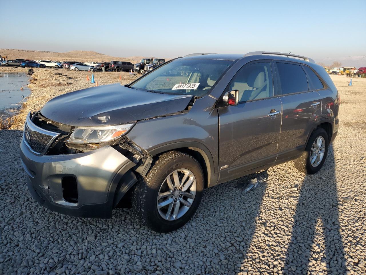 2014 KIA SORENTO LX