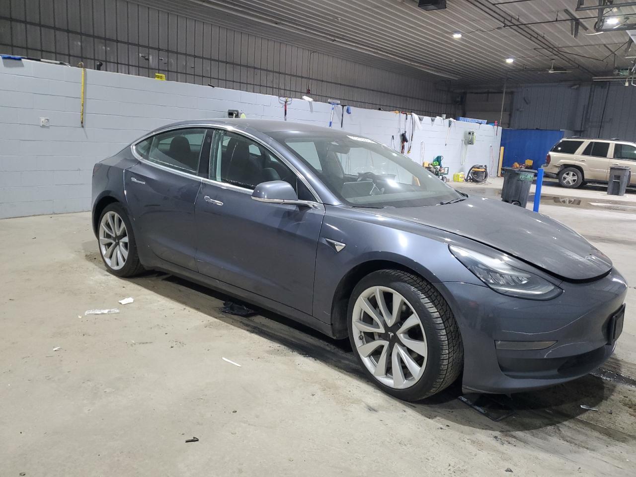 2019 TESLA MODEL 3 - Фото 4