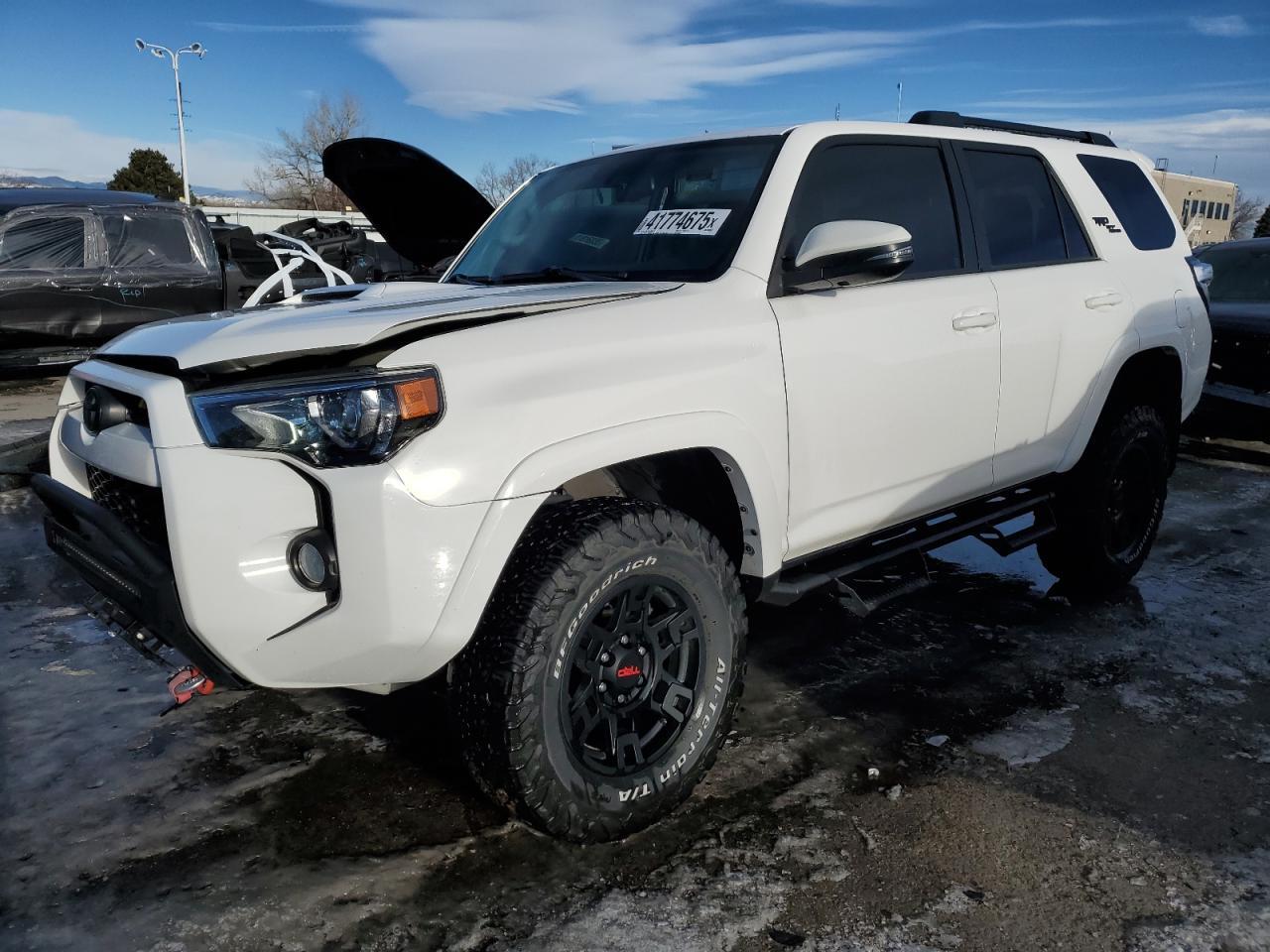 2019 TOYOTA 4RUNNER SR