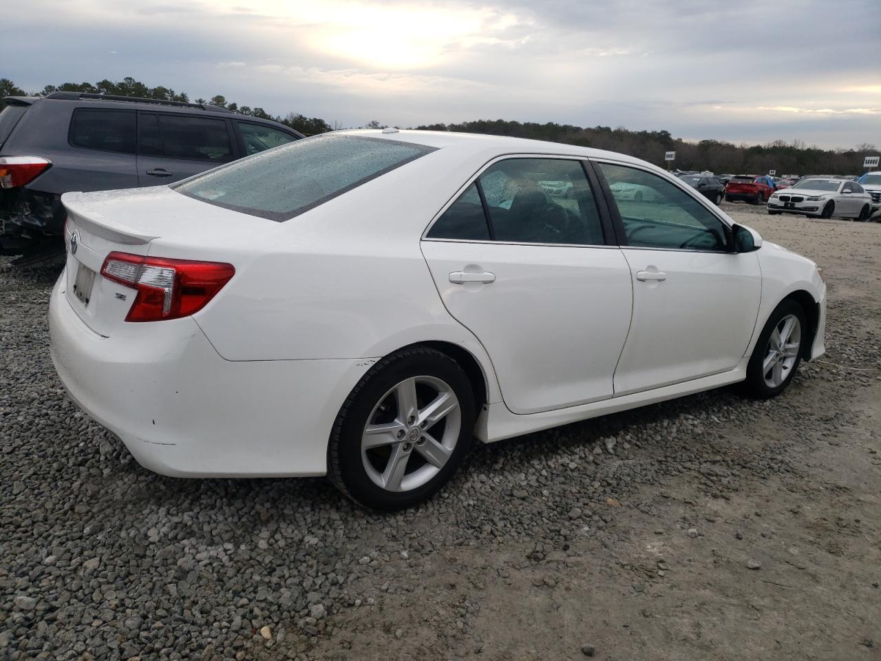 2013 TOYOTA CAMRY L - Image 3