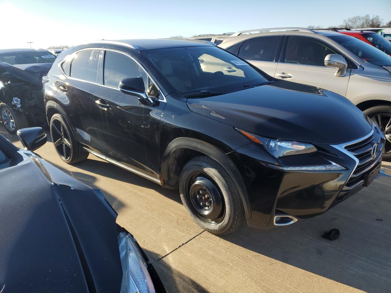 2015 LEXUS NX 200T - Фото 4