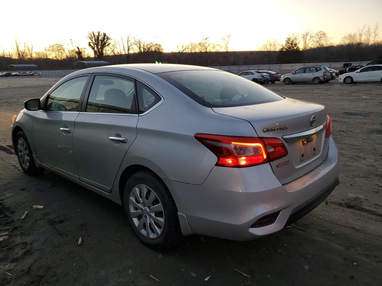 2016 NISSAN SENTRA S - Фото 2