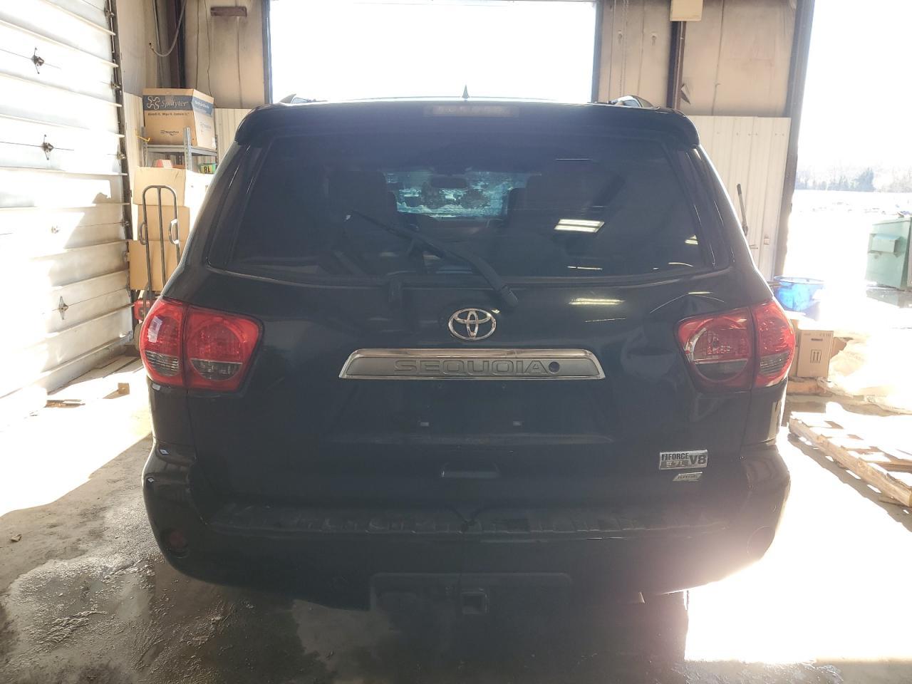 2016 TOYOTA SEQUOIA PL - Image 6