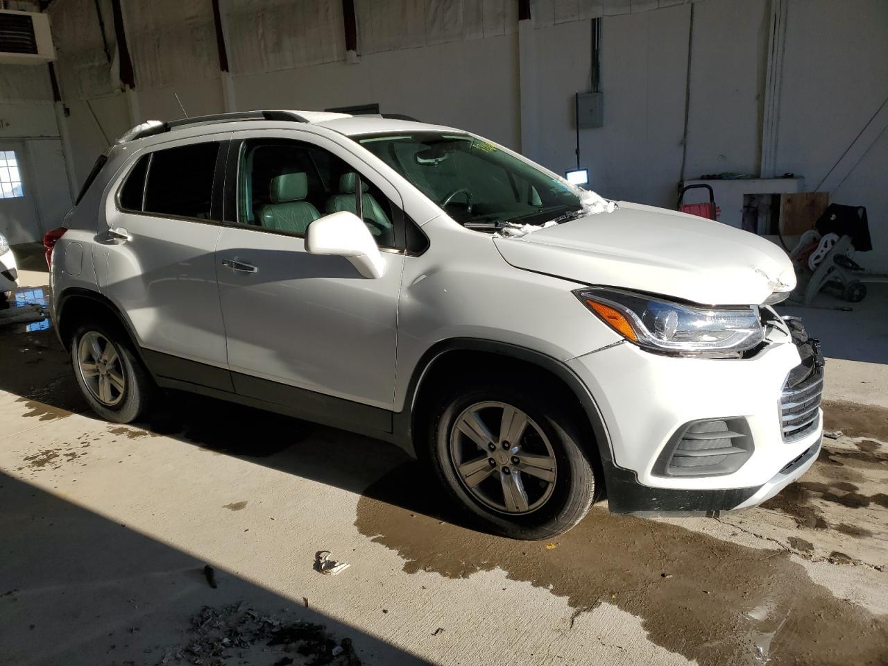 2019 CHEVROLET TRAX 1LT - Фото 4