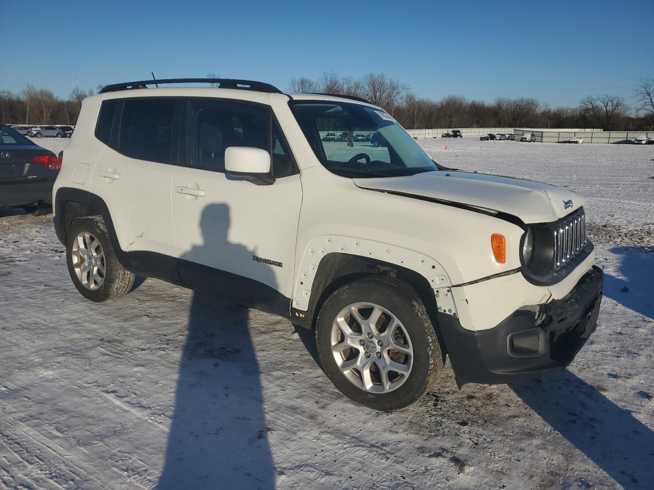 2016 JEEP RENEGADE L - Image 4