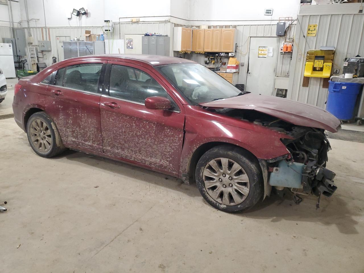 2013 CHRYSLER 200 LX - Фото 4