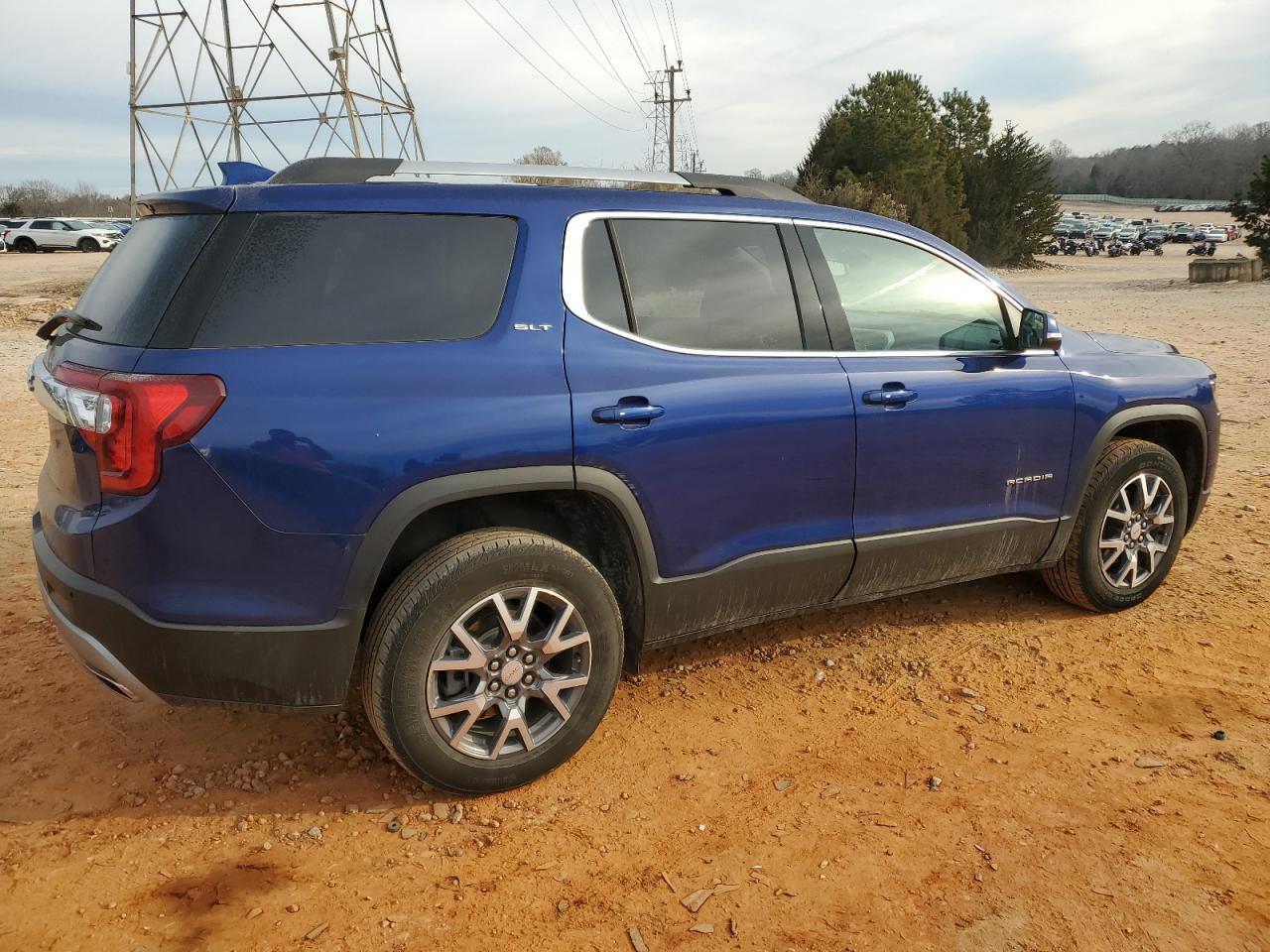 2023 GMC ACADIA SLT - Image 3