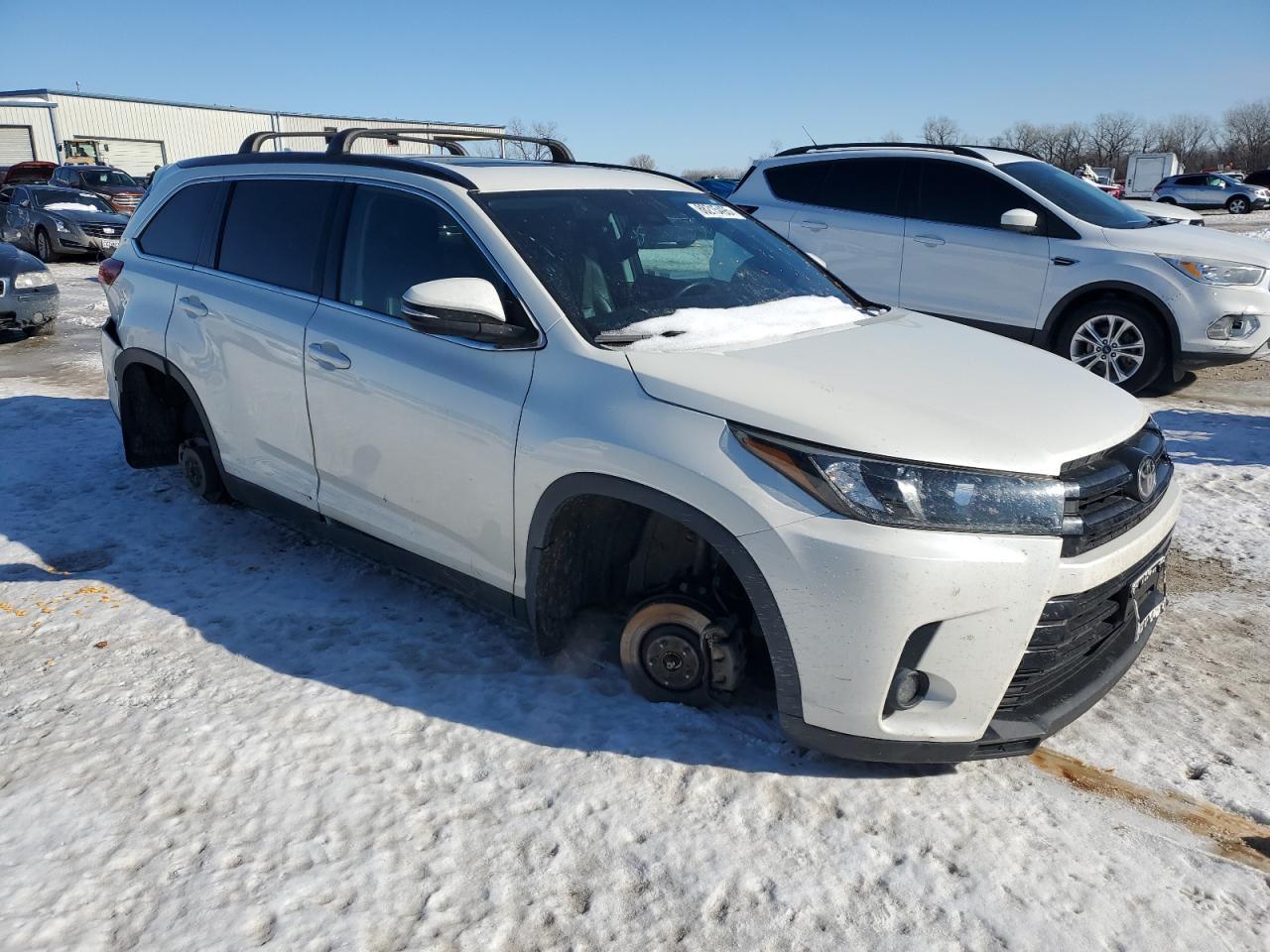 2019 TOYOTA HIGHLANDER - Image 4