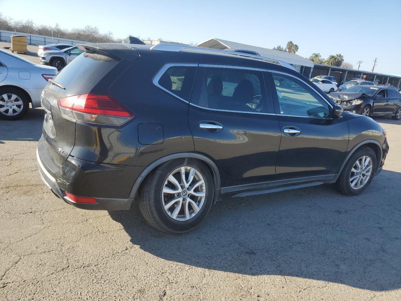 2017 NISSAN ROGUE S - Фото 3
