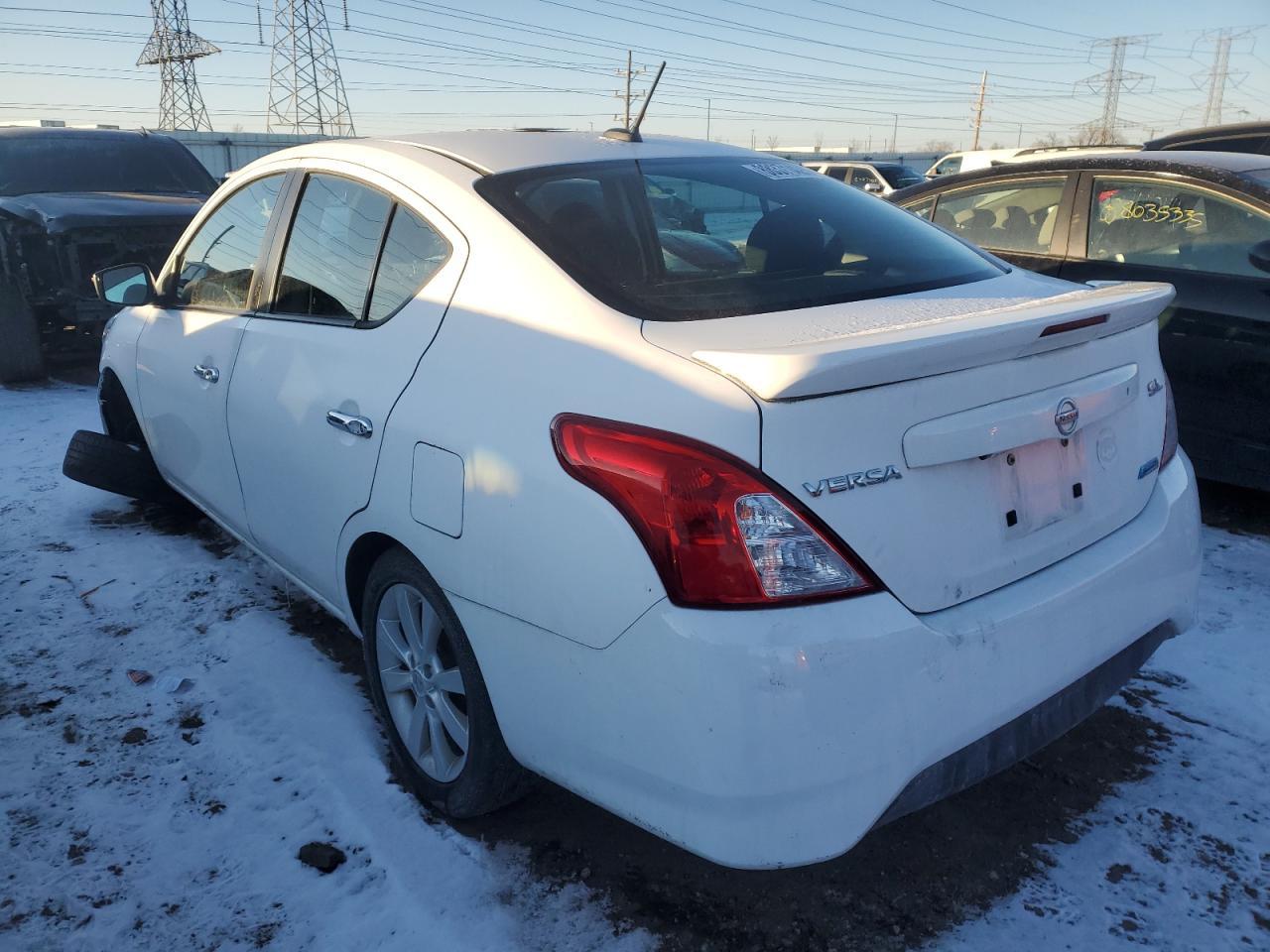 2016 NISSAN VERSA S - Фото 2