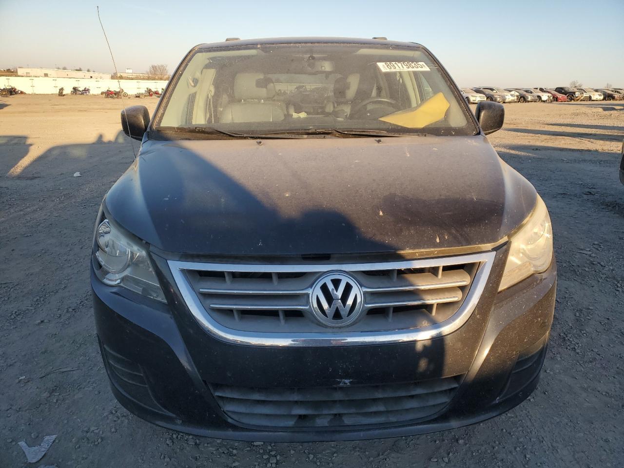 2011 VOLKSWAGEN ROUTAN SE - Image 5
