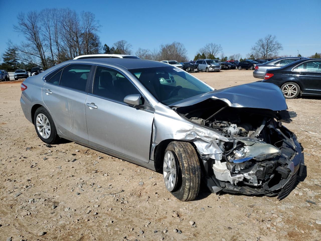2016 TOYOTA CAMRY LE - Фото 4