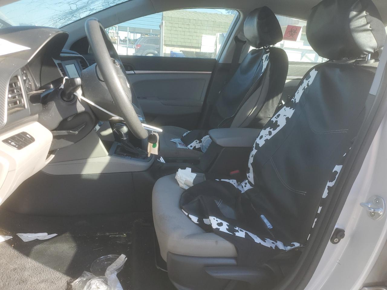 2019 HYUNDAI ELANTRA SE - Image 7