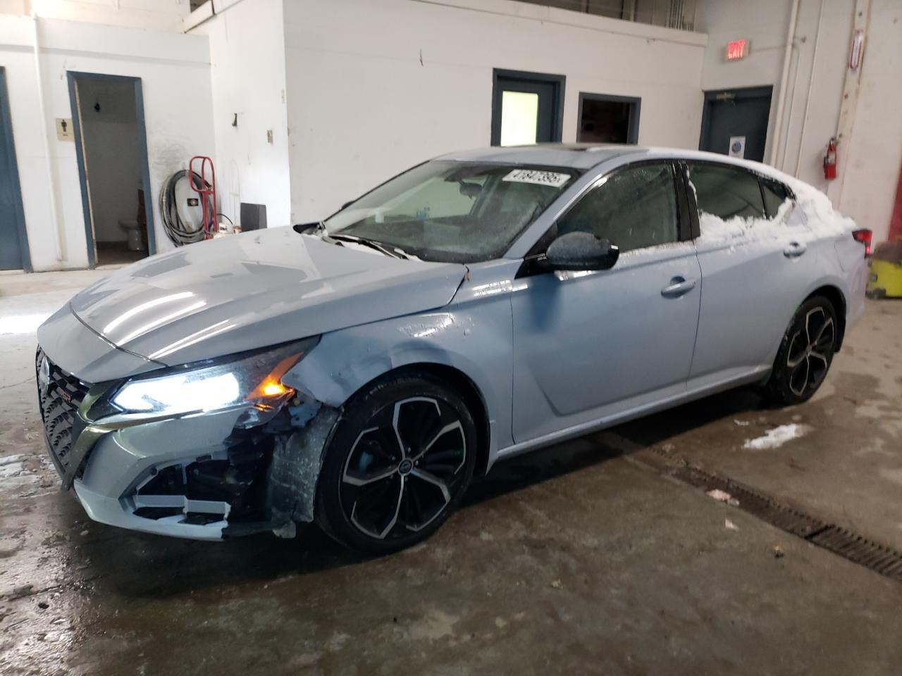 2024 NISSAN ALTIMA SR