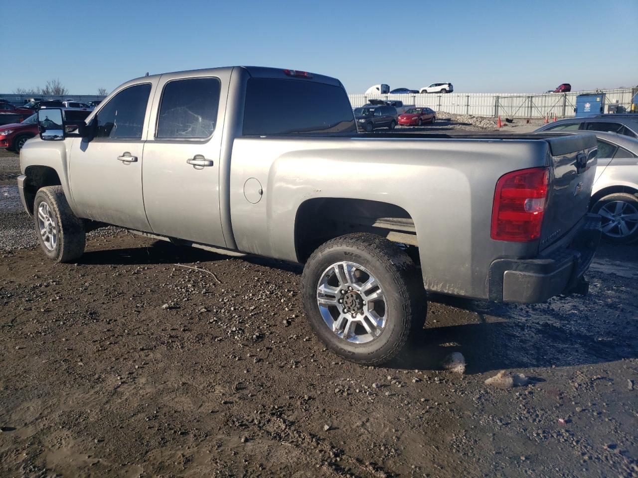 2012 CHEVROLET SILVERADO - Image 2