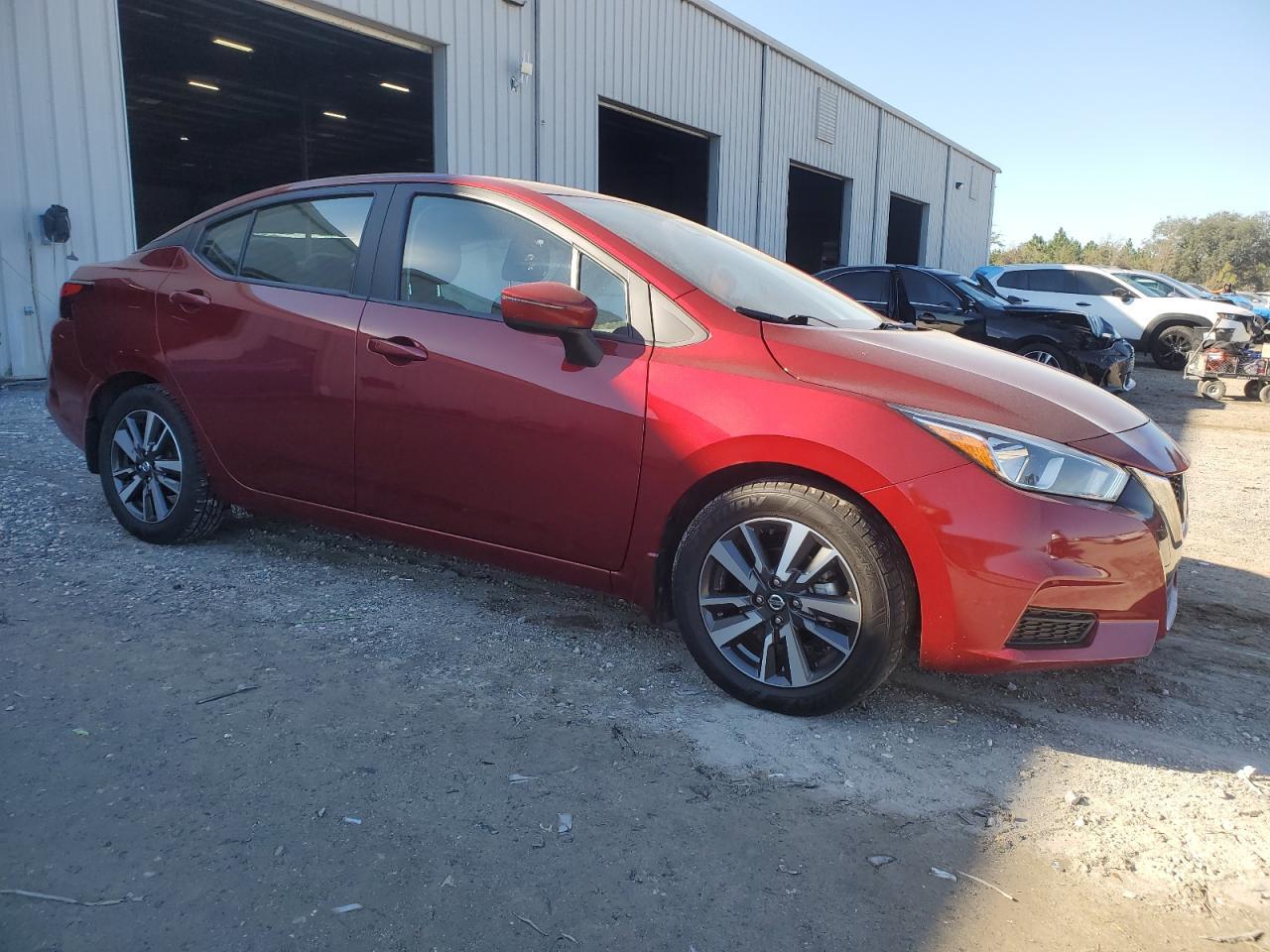 2021 NISSAN VERSA SV - Фото 4