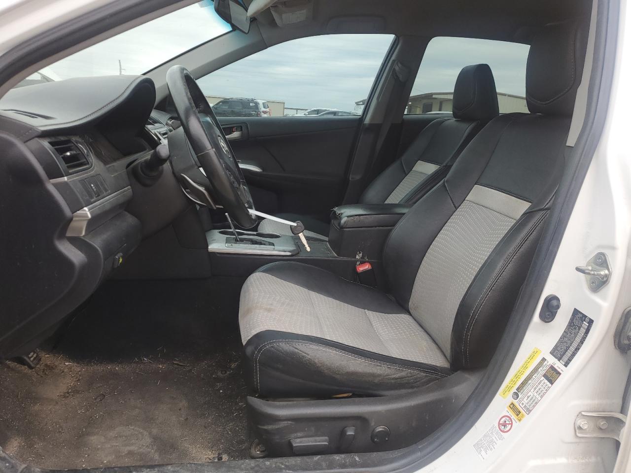 2014 TOYOTA CAMRY L - Image 7