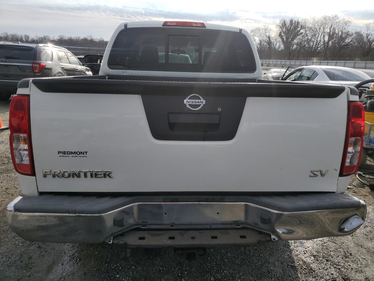 2016 NISSAN FRONTIER S - Image 6