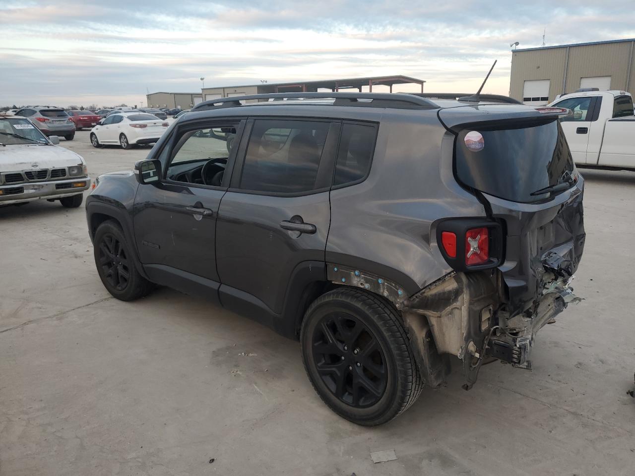 2017 JEEP RENEGADE L - Фото 2