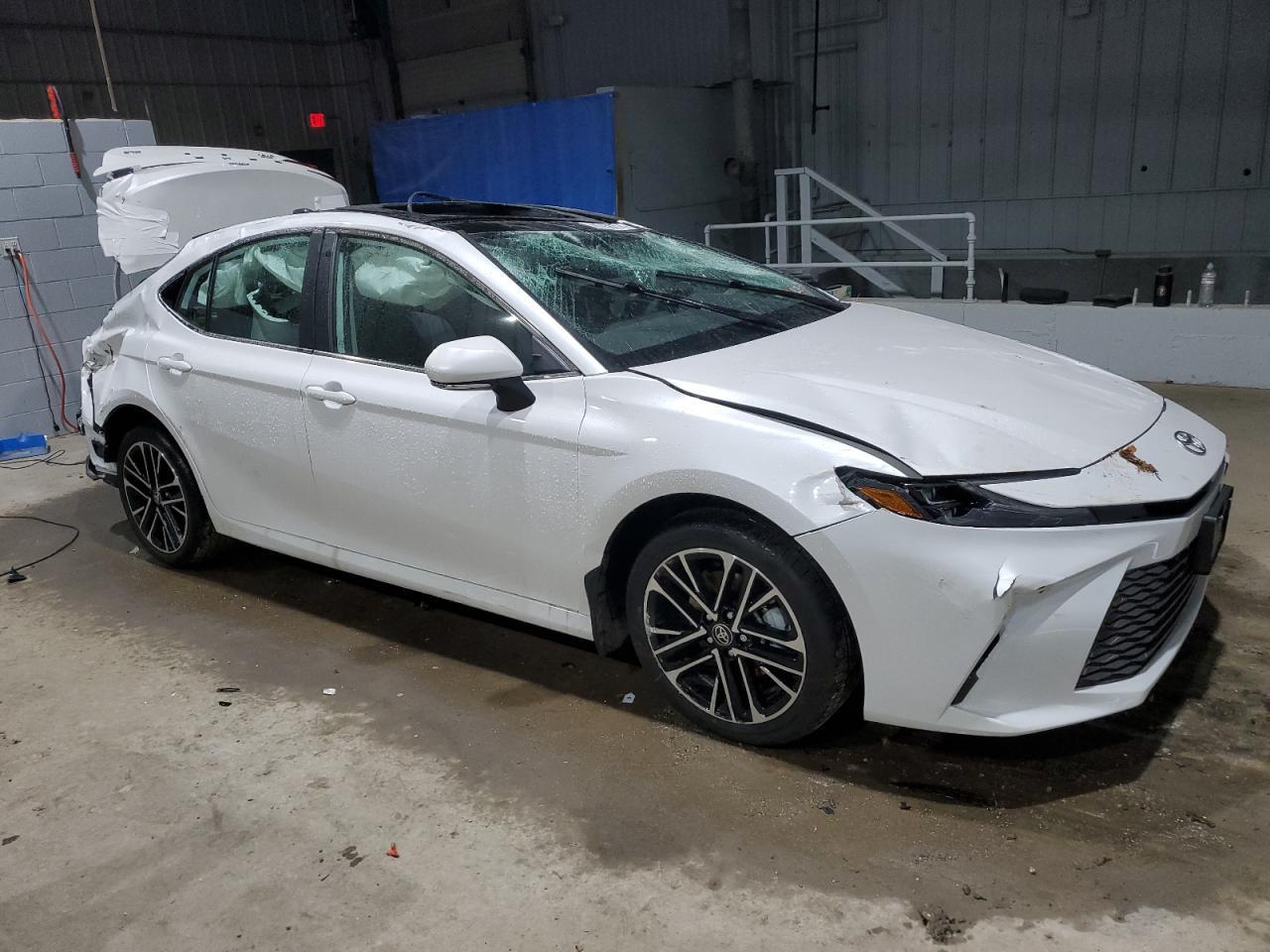 2025 TOYOTA CAMRY XSE - Image 4