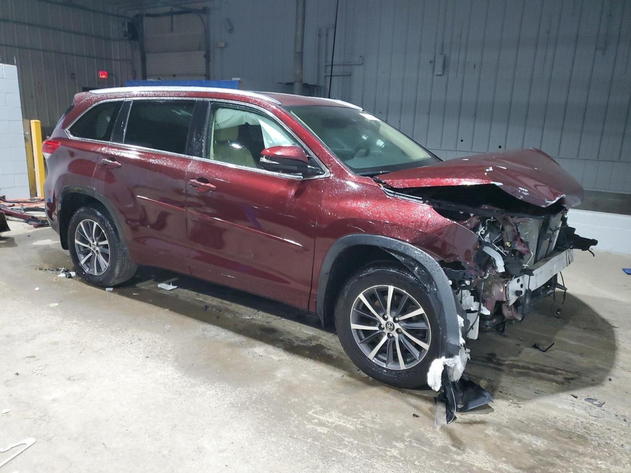2018 TOYOTA HIGHLANDER - Фото 4